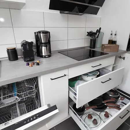 Design Am Rhein I Traumlage Rheinufer I 3br I Kueche I Oeffentl Parkplaetze I Helloyou X Bright Collection