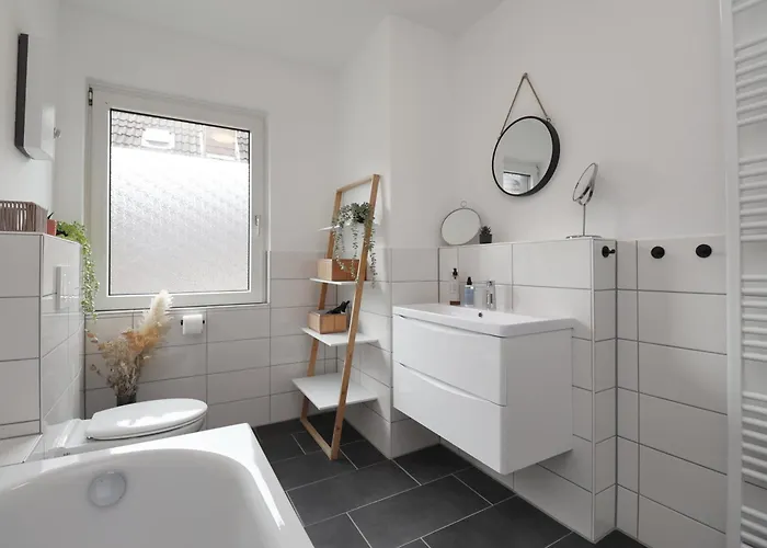 Design Am Rhein I Traumlage Rheinufer I 3br I Küche I öffentl Parkplätze I Helloyou X Bright