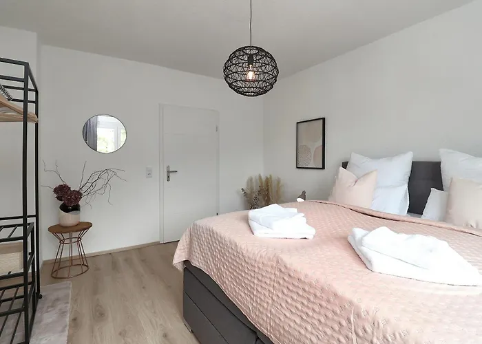 Design Am Rhein I Traumlage Rheinufer I 3br I Kueche I Oeffentl Parkplaetze I Helloyou X Bright Collection アパート