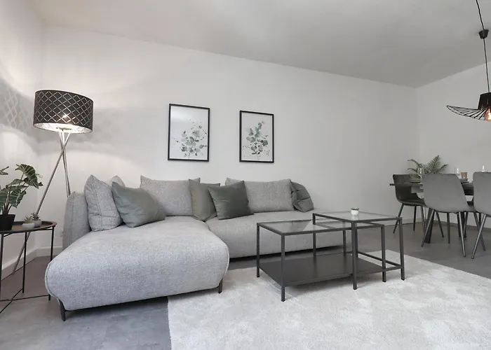 Design Am Rhein I Traumlage Rheinufer I 3br I Küche I öffentl Parkplätze I Helloyou X Bright Apartment