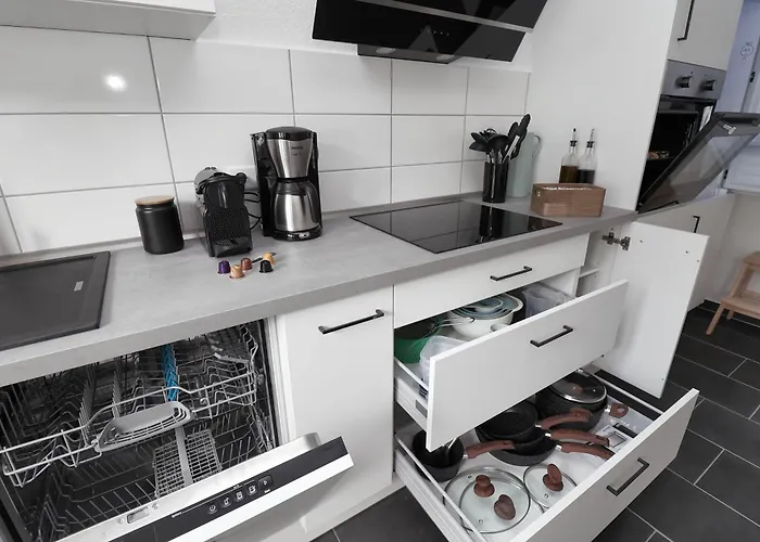 Design Am Rhein I Traumlage Rheinufer I 3br I Kueche I Oeffentl Parkplaetze I Helloyou X Bright Collection